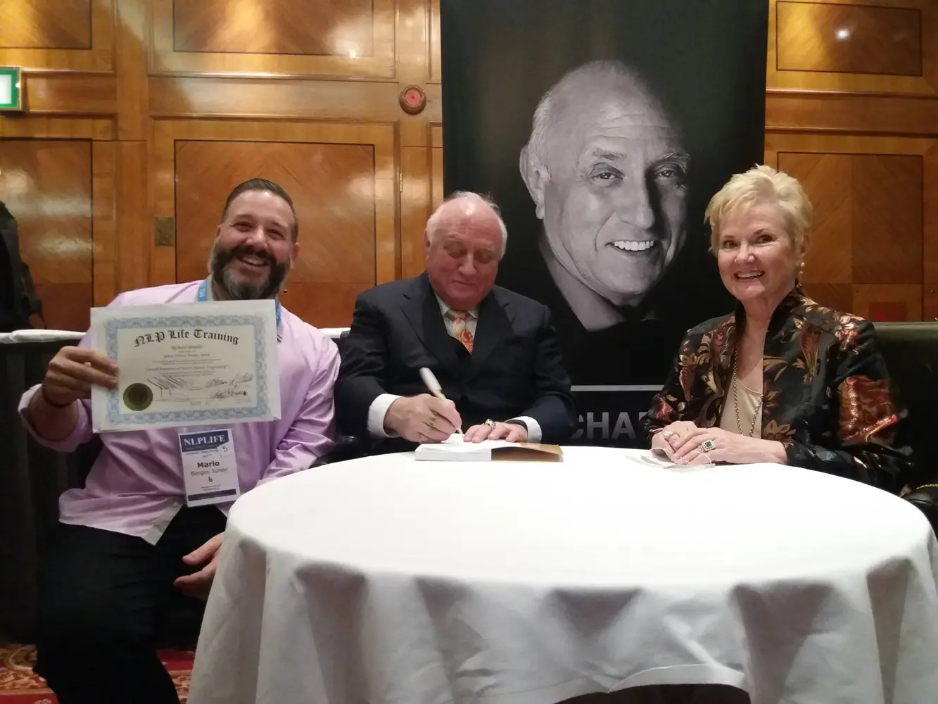 Mário Eichner com Richard Bandler durante formação em Londres